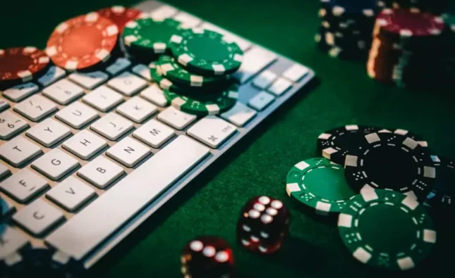 10 Tips for Winning at Online Poker: How to Improve Your Game and Boost Your Bottom Line